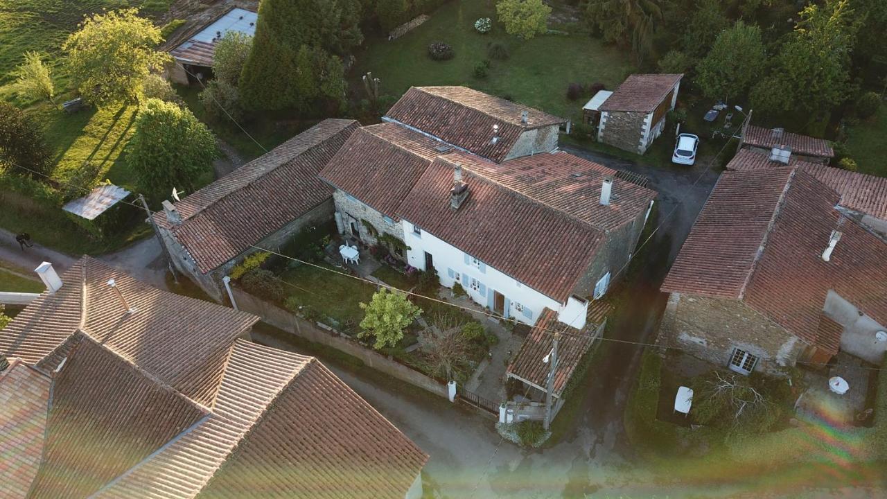 La Maison Des Fleurs Montembœuf Εξωτερικό φωτογραφία