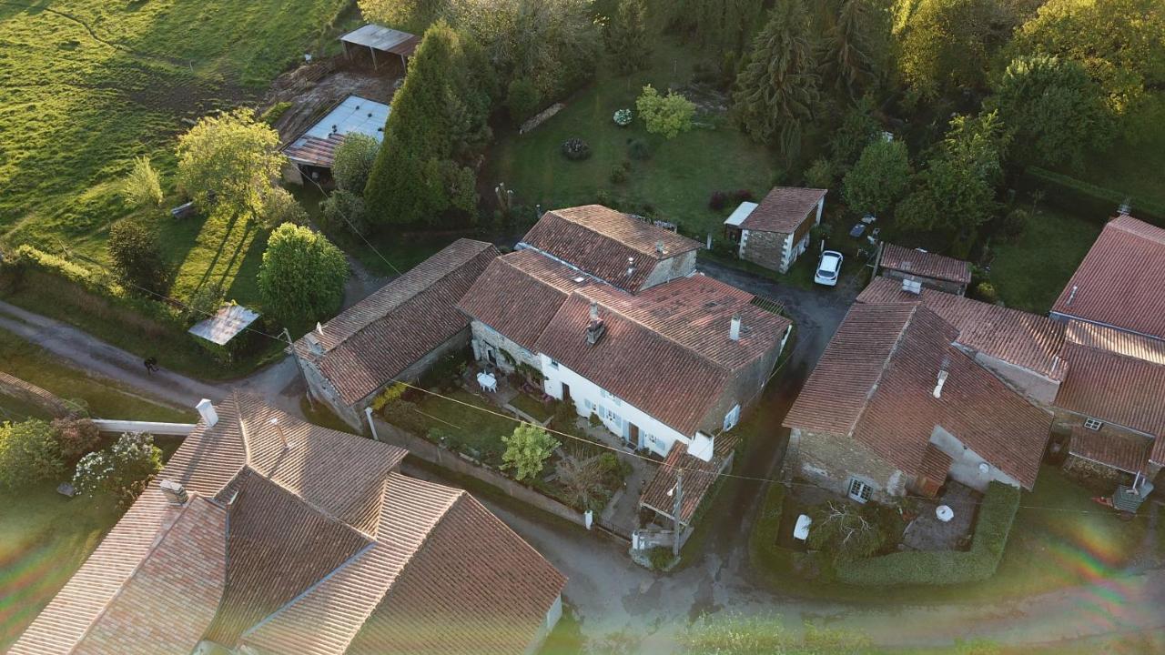 La Maison Des Fleurs Montembœuf Εξωτερικό φωτογραφία