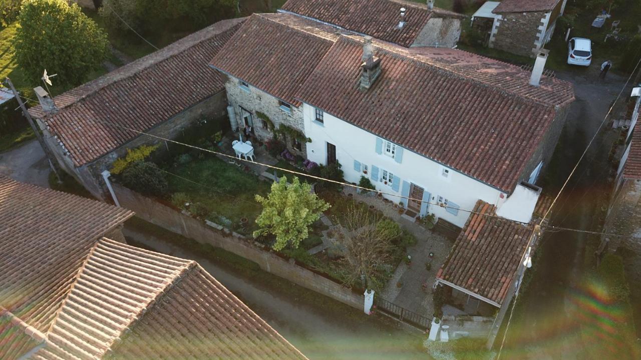 La Maison Des Fleurs Montembœuf Εξωτερικό φωτογραφία